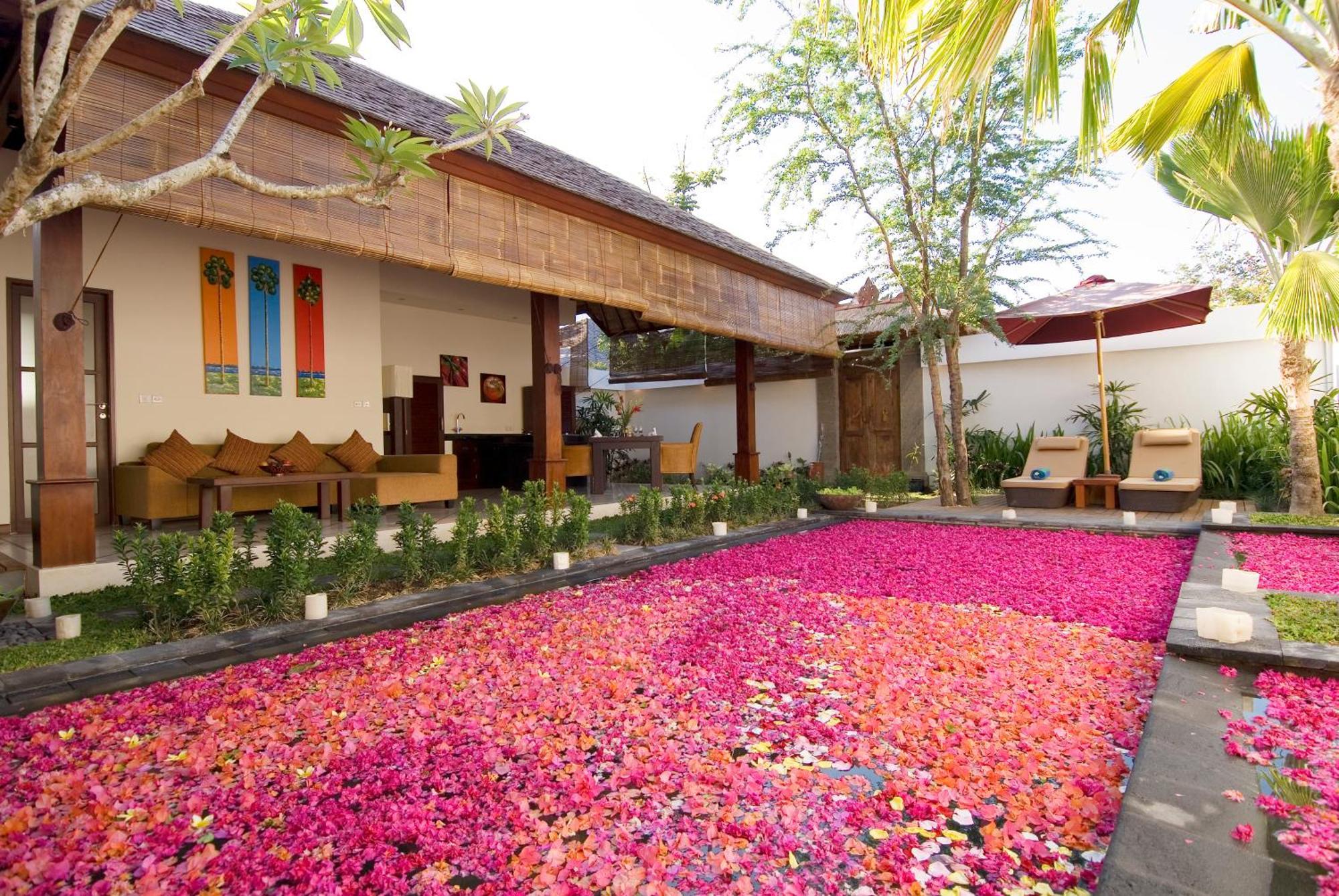 Ellora Villa Sanur Esterno foto