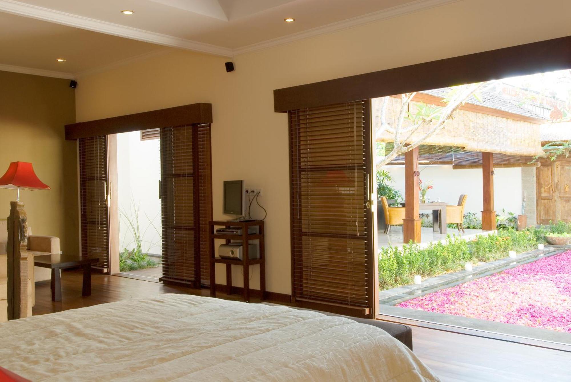 Ellora Villa Sanur Esterno foto