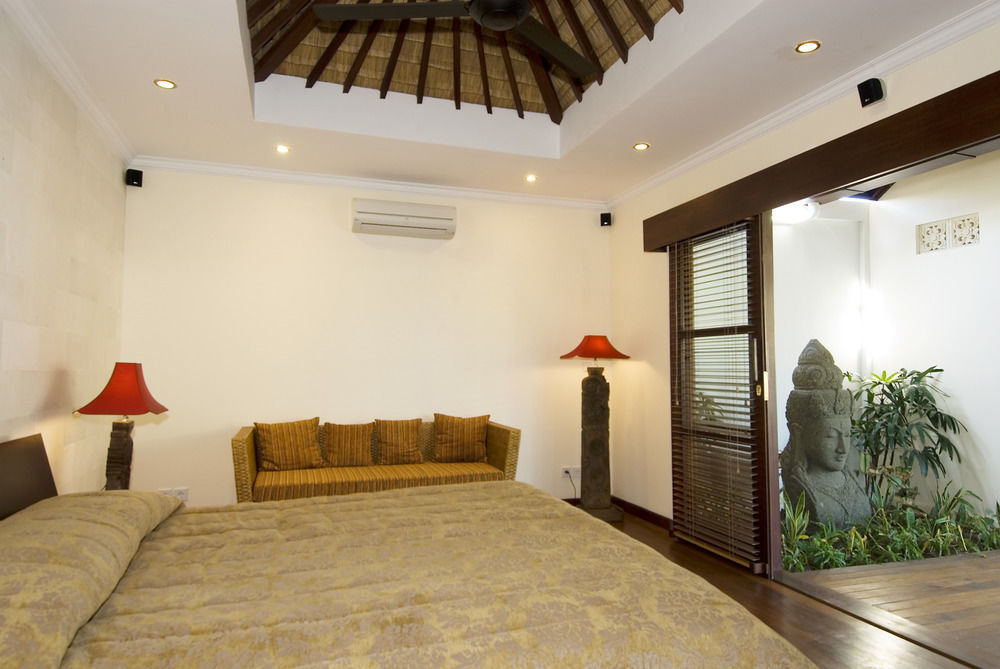 Ellora Villa Sanur Esterno foto