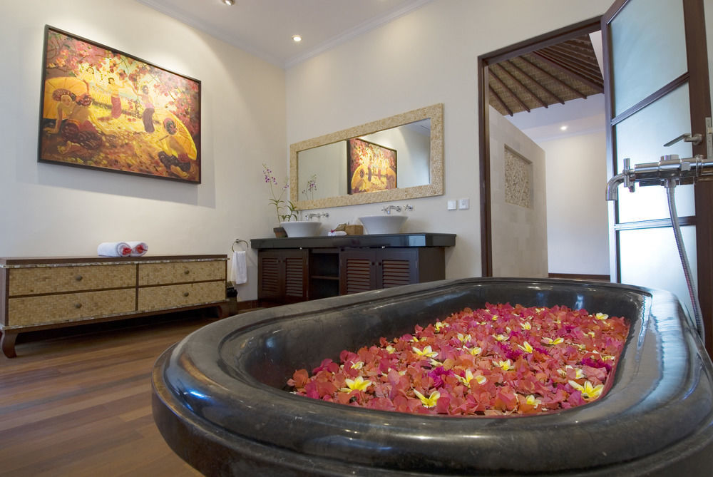 Ellora Villa Sanur Esterno foto